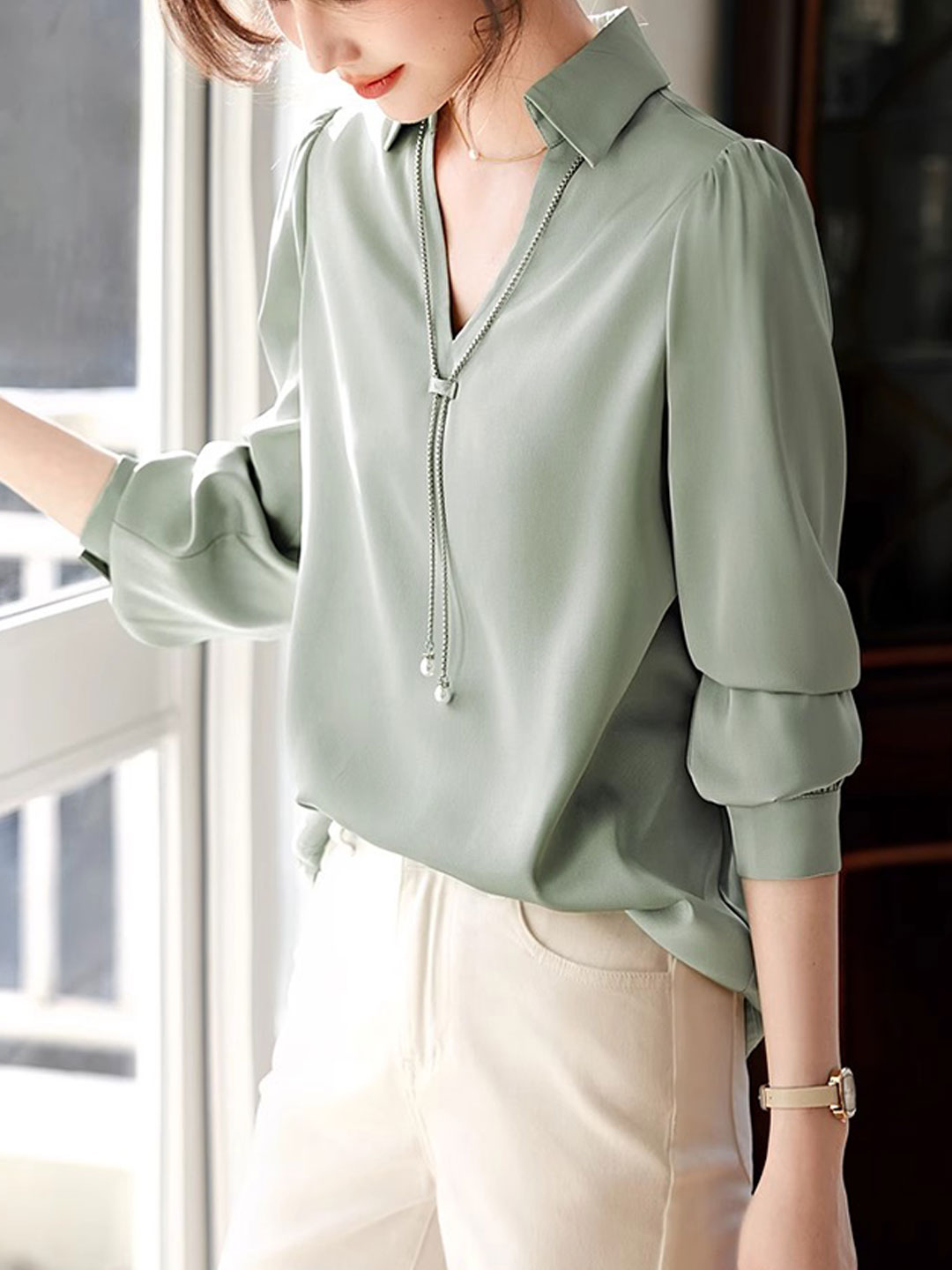 Lila Top | Elegant V-Neck Satin Shirt