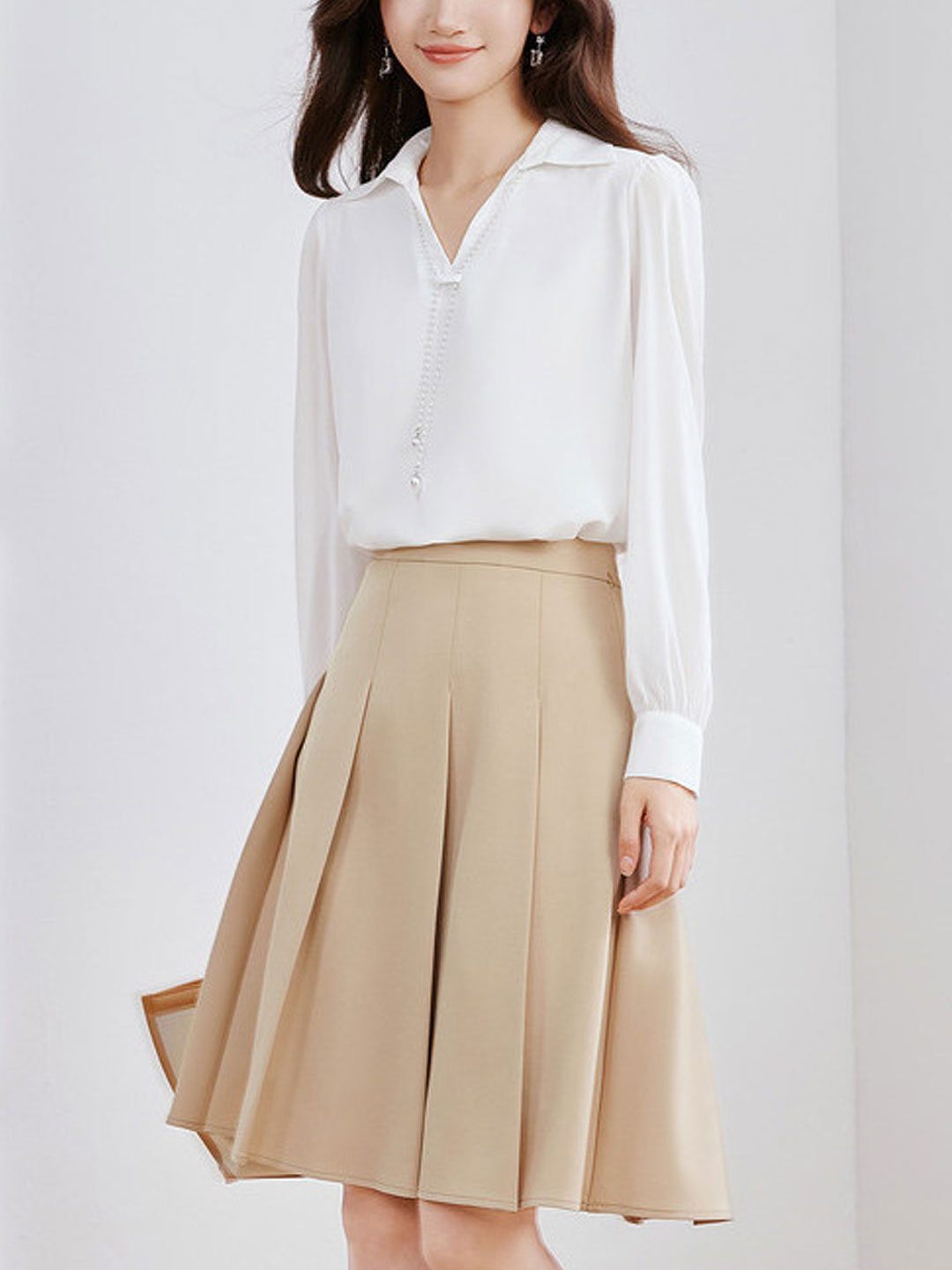 Lila Top | Elegant V-Neck Satin Shirt