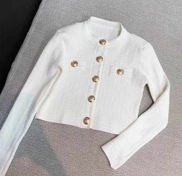 Wiktoria Cardigan | Women’s Autumn Knitted Button-Up Cardigan